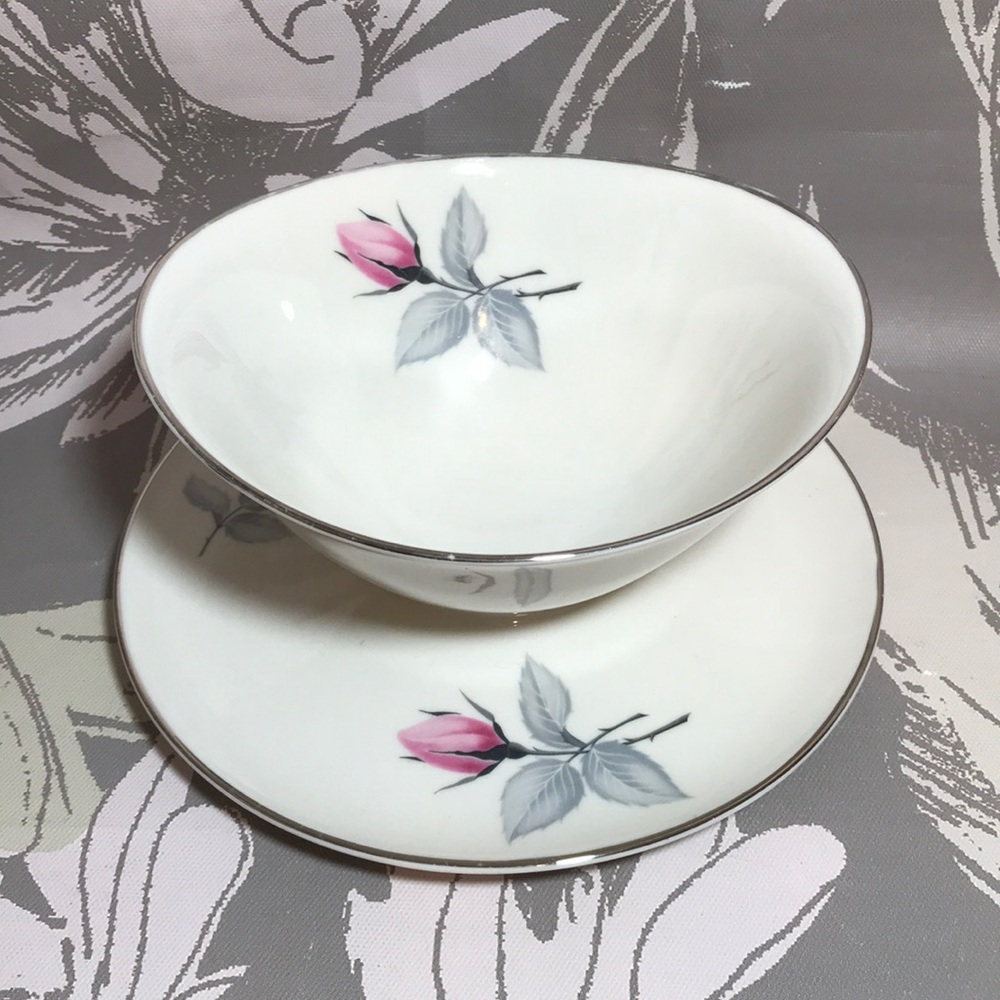 Syracuse China Bridal Rose USA Gravy Bowl & Plate